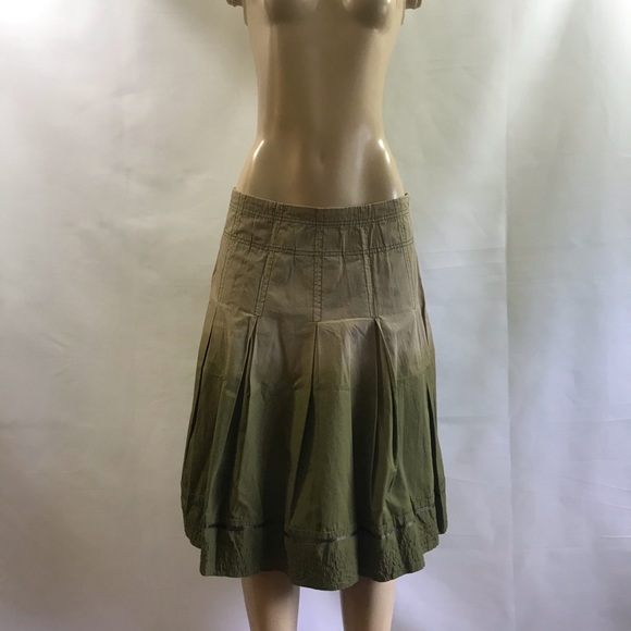 Dkny Dresses & Skirts - DKNY JEANS 🧉🧉chic stylish khaki green skirt